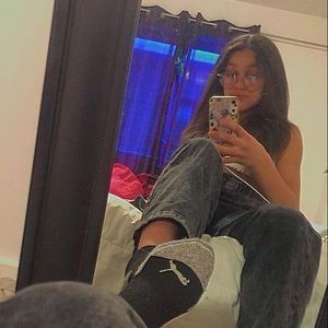 Meet your Posher, Leana